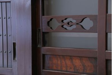 アンティーク家具　重厚!昇り引き出し付き六尺水屋箪笥(食器棚、収納棚)