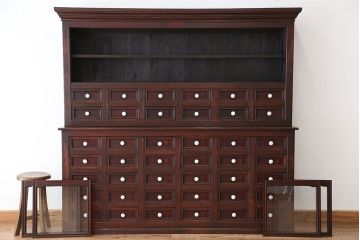 アンティーク家具　大正ロマン!味わい深い引き出し収納棚(ガラスケース、ドロワー、薬箪笥、百味箪笥)