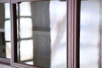 アンティーク家具　大正ロマン!味わい深い引き出し収納棚(ガラスケース、ドロワー、薬箪笥、百味箪笥)
