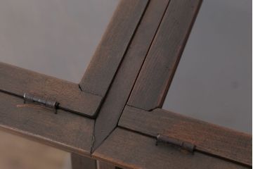 アンティーク家具　アンティーク　古いタバコ屋の鉄脚ガラスケース(ショーケース)