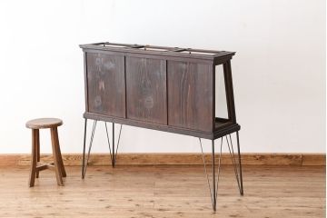 アンティーク家具　アンティーク　古いタバコ屋の鉄脚ガラスケース(ショーケース)
