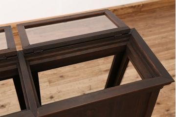 アンティーク家具　アンティーク　古いタバコ屋の鉄脚ガラスケース(ショーケース)