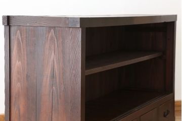 アンティーク家具　アンティーク　古い木の重厚な引き出し付き飾り棚