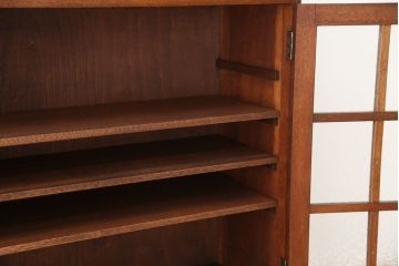 アンティーク家具　素敵なデザイン!古い洋館の結霜ガラス・ナラ材ブックケース(本箱、本棚)