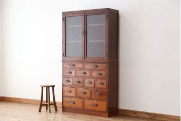 レトロ家具　昭和レトロ　素敵なデザイン!古い木の二段重ね引き出し収納棚
