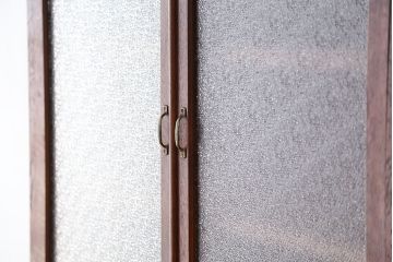 レトロ家具　昭和レトロ　素敵なデザイン!古い木の二段重ね引き出し収納棚