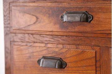 レトロ家具　昭和レトロ　素敵なデザイン!古い木の二段重ね引き出し収納棚