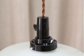 古いお家のレトロな平笠照明　2枚セット