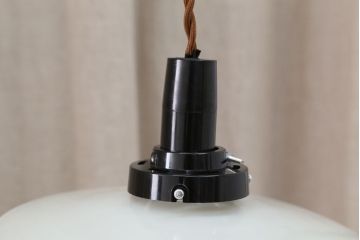 古いお家のレトロな平笠照明　2枚セット?