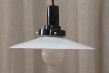古いお家のレトロな平笠照明　2枚セット?