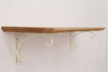 アンティーク雑貨　アンティークな雰囲気!ホワイトアッシュ材のホワイトアイアンステー壁面飾り棚(大)(色=ナチュラルホワイト)(1)