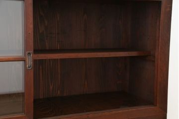 アンティーク家具　古民具・骨董　重厚な骨太枠の関西収納棚(飾り棚・食器棚・ガラスケース・水屋箪笥)