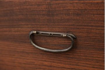 アンティーク家具　アンティーク　鉄脚ローチェスト?(ローボード)