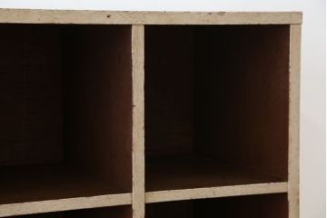 アンティーク家具　アンティーク　古い学校の大きなマス目棚(飾り棚、陳列棚、下駄箱)
