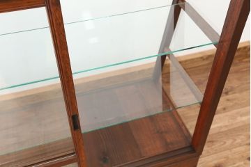 アンティーク家具　アンティーク　素敵なデザイン!古いタバコ屋の台形ガラスケース