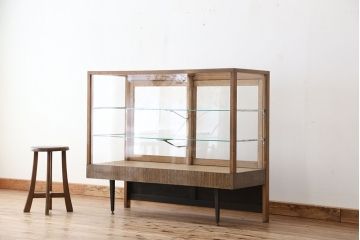アンティーク　古い雑貨屋のレトロなガラスケース(ショーケース)