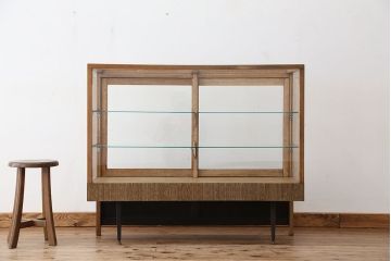 アンティーク　古い雑貨屋のレトロなガラスケース(ショーケース)
