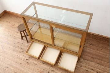 レトロ家具　アンティーク　レトロな引き出し付きガラスケース(ショーケース)