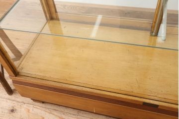 レトロ家具　アンティーク　レトロな引き出し付きガラスケース(ショーケース)
