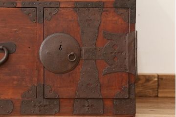 アンティーク家具　古民具・骨董　古いお家の時代箪笥ローボード?(ローチェスト)