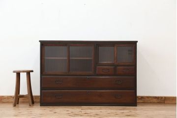 アンティーク家具　アンティーク　素敵なデザイン!古い木のモールガラスローチェスト