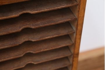 アンティーク家具　アンティーク　古い木の小さなカルテケース(書類棚、カードケース、図書館、図書室)