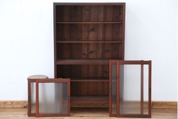 アンティーク家具　★アンティーク　古い木の縦型鉄脚収納棚