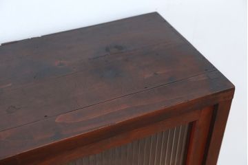 アンティーク家具　★アンティーク　古い木の縦型鉄脚収納棚