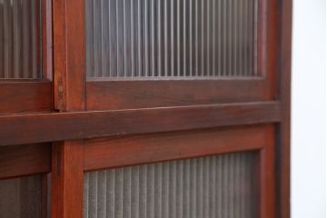 アンティーク家具　★アンティーク　古い木の縦型鉄脚収納棚