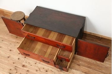 アンティーク家具　古民具・骨董　古いお家の観音開き時代箪笥ローボード(ローチェスト)