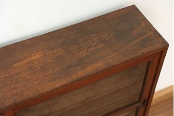 アンティーク家具　アンティーク　希少!珍しいサイズの薄型収納棚(本棚、飾り棚)