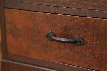アンティーク家具　アンティーク　古い木の小振りな本箱