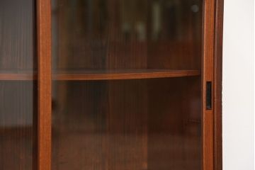 アンティーク家具　アンティーク　高級品!三方ケヤキ材の上質な収納棚(飾り棚、茶箪笥)