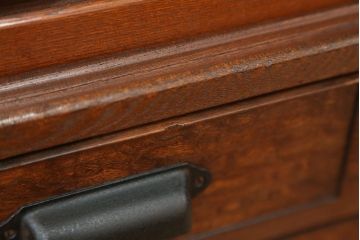 アンティーク家具　アンティーク　高級品!三方ケヤキ材の上質な収納棚(飾り棚、茶箪笥)