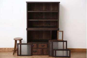 アンティーク家具　☆古民具・骨董　使い込まれたダイヤガラス二段重ねアンティーク食器棚(収納棚)