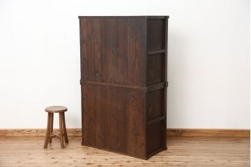 アンティーク家具　☆古民具・骨董　使い込まれたダイヤガラス二段重ねアンティーク食器棚(収納棚)