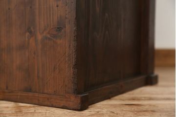 アンティーク家具　☆古民具・骨董　使い込まれたダイヤガラス二段重ねアンティーク食器棚(収納棚)