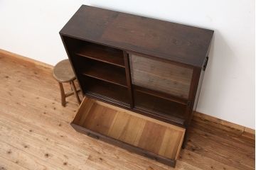 アンティーク家具　アンティーク　素敵なデザイン!古い木の鉄脚収納棚