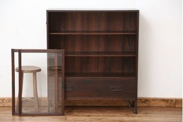 アンティーク家具　アンティーク　素敵なデザイン!古い木の鉄脚収納棚