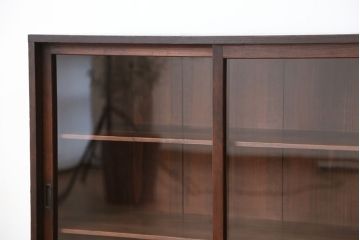 アンティーク家具　アンティーク　素敵なデザイン!古い木の鉄脚収納棚