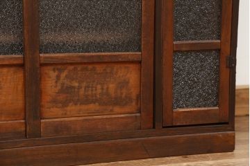 アンティーク家具　アンティーク　素敵なデザイン!古い木のダイヤガラス収納棚(下駄箱)
