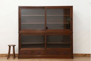 アンティーク家具　アンティーク　古い木のシンプルなモールガラス二段重ね収納棚(飾り棚、食器棚、陳列棚)