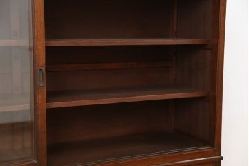 アンティーク家具　アンティーク　古い木のシンプルなモールガラス二段重ね収納棚(飾り棚、食器棚、陳列棚)