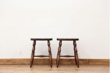 中古　飛騨産業　キツツキマーク　スツール2脚セット