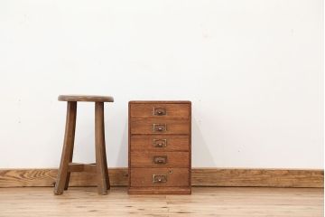 アンティーク家具　アンティーク　古いナラ材のネームプレート付き小引き出し