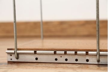 アンティーク雑貨　アンティーク　レトロなデザインの本立て　2個セット