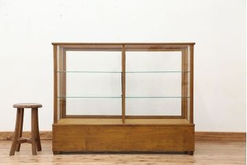 アンティーク家具　アンティーク　古い駄菓子屋の引き出し付きナラ材ガラスケース(飾り棚、ショーケース)