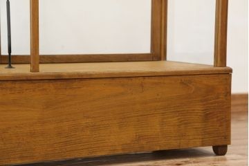 アンティーク家具　アンティーク　古い駄菓子屋の引き出し付きナラ材ガラスケース(飾り棚、ショーケース)