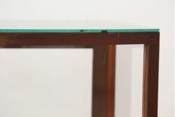 アンティーク家具　アンティーク　素敵なデザイン!鉄脚の薄型ガラスケース(飾り棚、ショーケース)