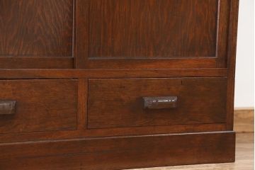 アンティーク家具　☆アンティーク　古い木のシックな二段重ね収納棚(食器棚)